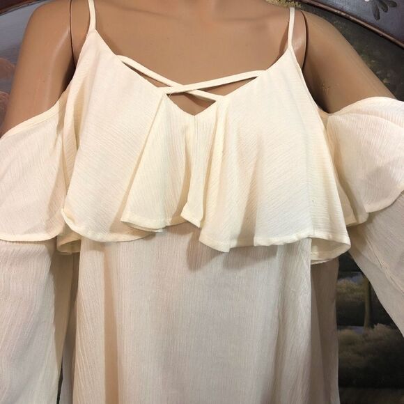 Entro Spaghetti Strap Flowing Dress Sz L NWOT - Picture 2 of 5